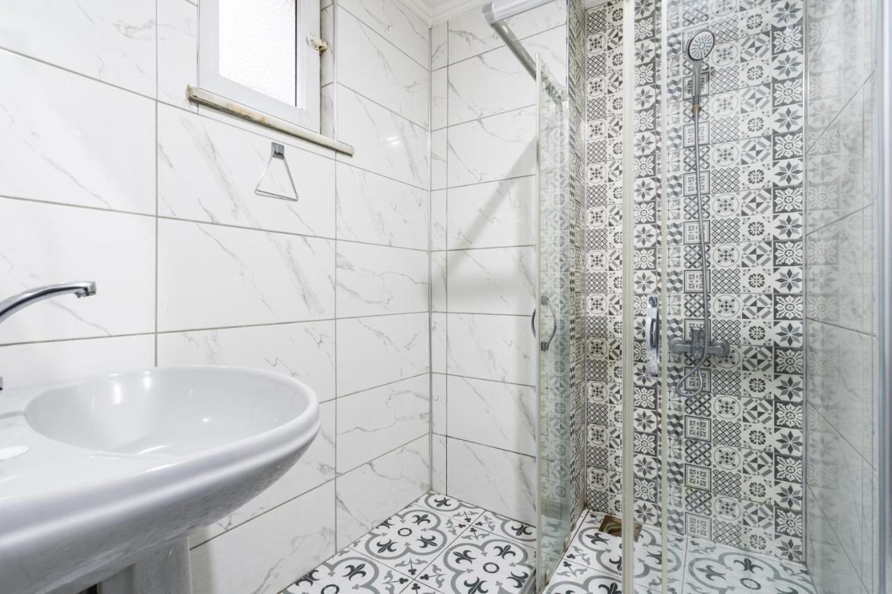 Central Flat W Sea View And Near Galata Tower Lejlighed Istanbul Eksteriør billede